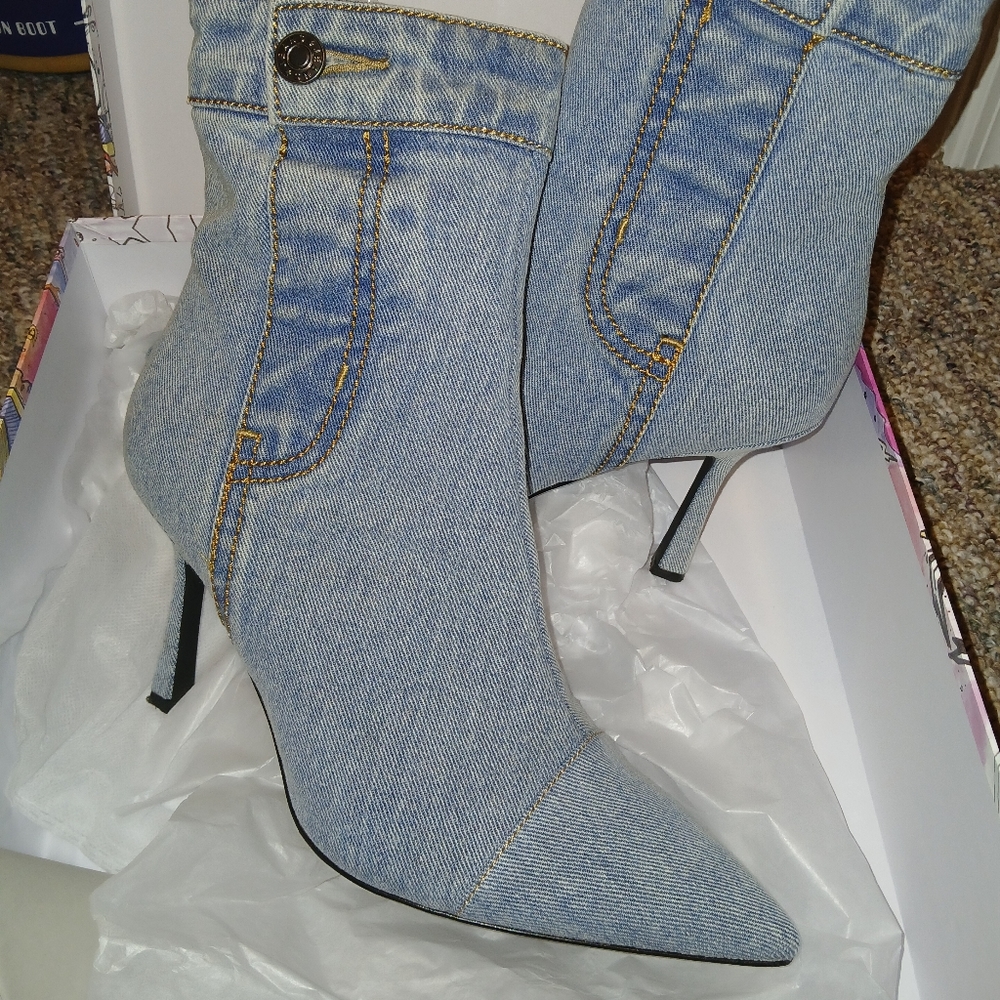 Denim bootie